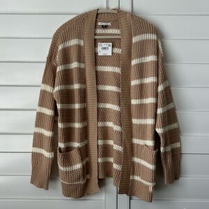American Eagle Outfitters Tan and Cream Knit Cardigan